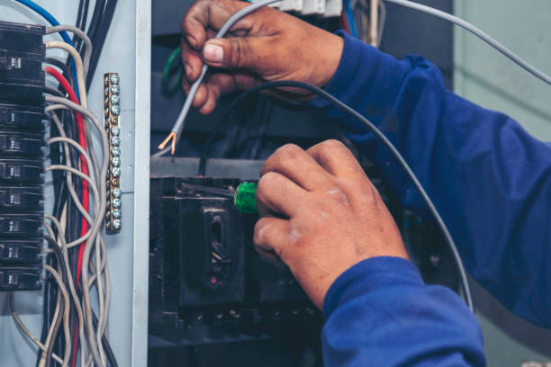 Best Circuit Breaker Repair  in Champlin, MN